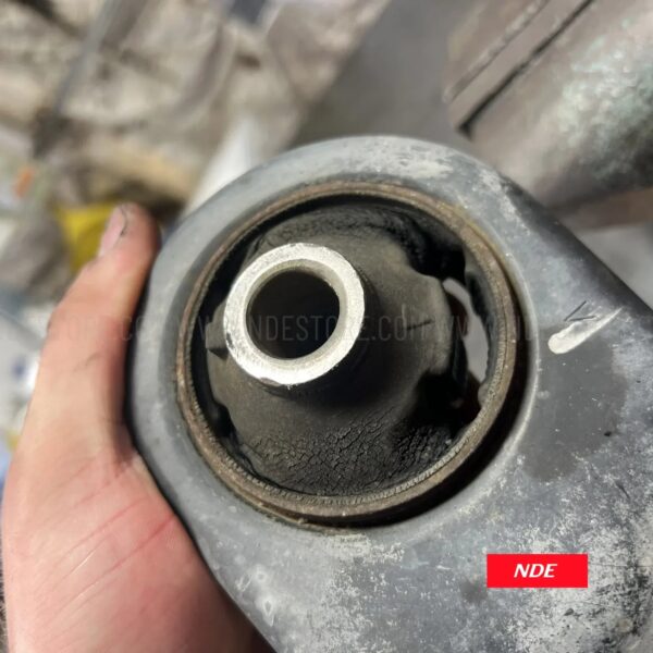 CONTROL_ARM_BUSH_BUSHING_AUTO_SPARE_PARTS_ACCESSORIES_MADE_IN_JAPAN_WWW.NDESTORE.COM_MADE_IN_KOREA_SPARE_PARTS_MADE_IN_THAILAND_RBI_555.jpg